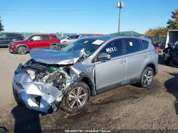 2T3WFREV5JW476503 2018 TOYOTA RAV 4 - Image 2