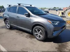 2T3WFREV5JW490742 2018 TOYOTA RAV 4