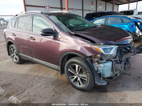 2T3WFREV5JW494175 2018 TOYOTA RAV 4 - Image 1