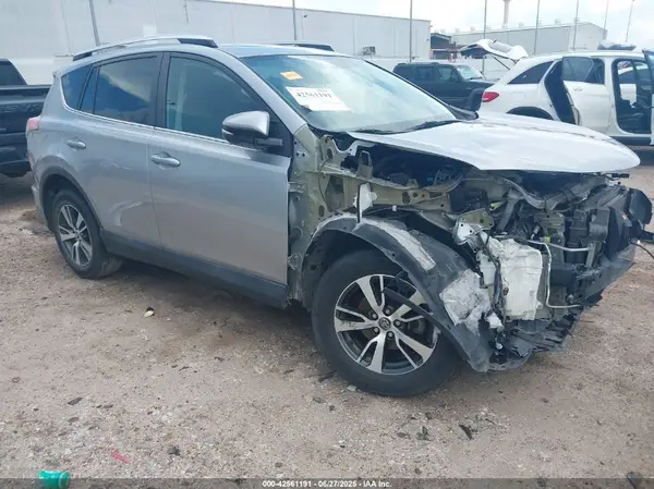 2T3WFREV6GW278599 2016 TOYOTA RAV 4 - Image 1