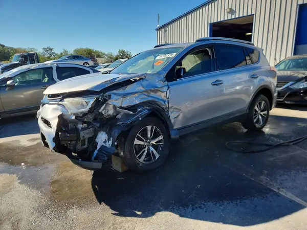 2T3WFREV6GW283396 2016 TOYOTA RAV 4 - Image 1
