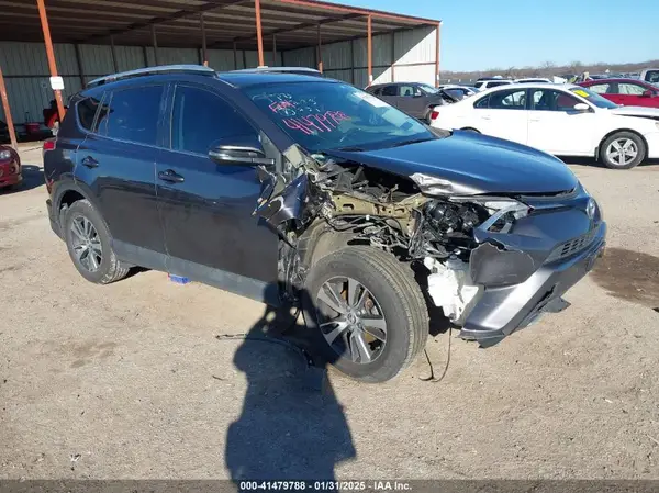 2T3WFREV6GW302898 2016 TOYOTA RAV 4 - Image 1