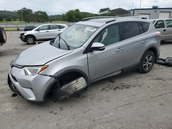 2T3WFREV6HW398923 2017 TOYOTA RAV 4 - Image 1
