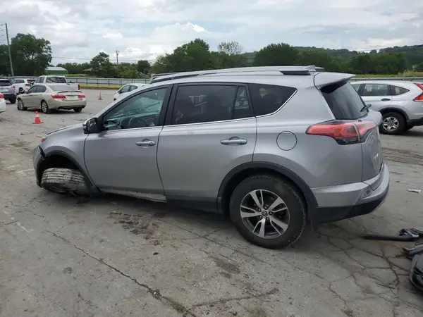 2T3WFREV6HW398923 2017 TOYOTA RAV 4 - Image 2
