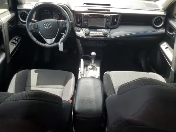 2T3WFREV6JW413233 2018 TOYOTA RAV 4 - Image 8
