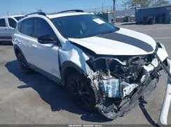 2T3WFREV6JW429335 2018 TOYOTA RAV 4