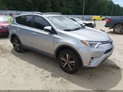 2T3WFREV6JW470743 2018 TOYOTA RAV 4