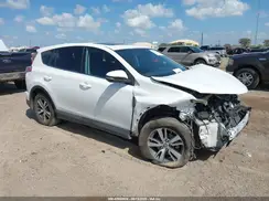 2T3WFREV6JW476140 2018 TOYOTA RAV 4