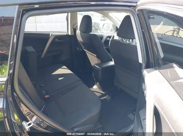 2T3WFREV6JW477658 2018 TOYOTA RAV 4 - Image 8