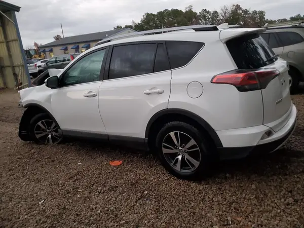 2T3WFREV6JW482343 2018 TOYOTA RAV 4 - Image 2