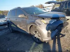 2T3WFREV6JW503353 2018 TOYOTA RAV 4