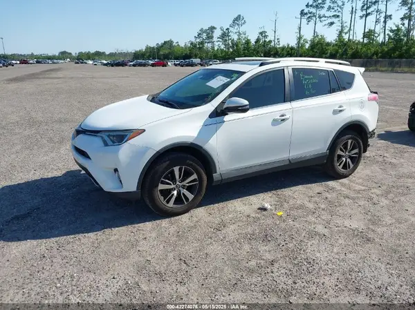 2T3WFREV6JW511792 2018 TOYOTA RAV 4 - Image 2