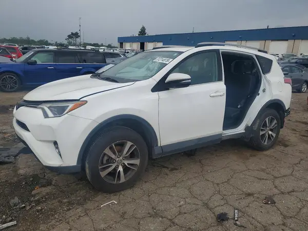 2T3WFREV6JW517513 2018 TOYOTA RAV 4 - Image 1