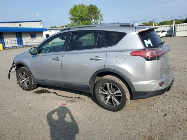 2T3WFREV6JW517737 2018 TOYOTA RAV 4 - Image 2