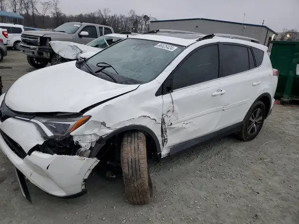 2T3WFREV6JW518435 2018 TOYOTA RAV 4 - Image 1