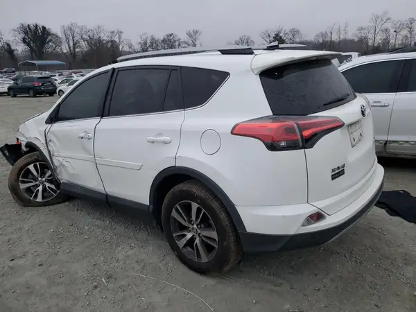 2T3WFREV6JW518435 2018 TOYOTA RAV 4 - Image 2
