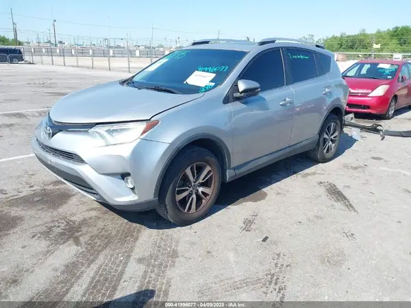 2T3WFREV7GW257499 2016 TOYOTA RAV 4 - Image 2