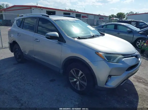 2T3WFREV7GW280362 2016 TOYOTA RAV 4 - Image 1