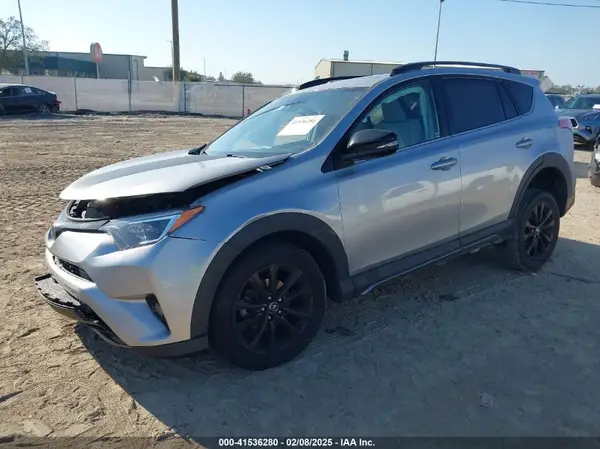 2T3WFREV7JW416304 2018 TOYOTA RAV 4 - Image 2