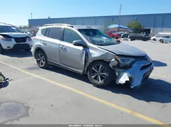 2T3WFREV7JW417775 2018 TOYOTA RAV 4
