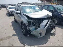 2T3WFREV7JW421972 2018 TOYOTA RAV 4