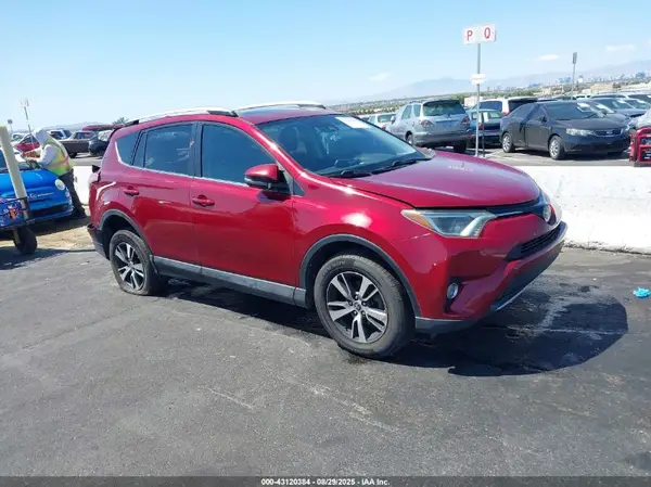 2T3WFREV7JW446712 2018 TOYOTA RAV 4 - Image 1