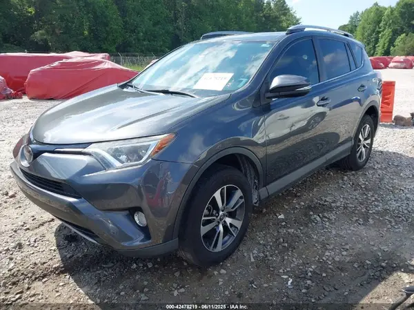 2T3WFREV7JW463218 2018 TOYOTA RAV 4 - Image 2
