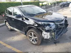 2T3WFREV7JW474395 2018 TOYOTA RAV 4