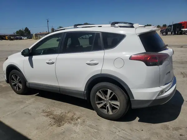 2T3WFREV8GW249329 2016 TOYOTA RAV 4 - Image 2