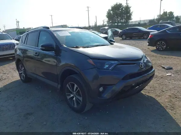 2T3WFREV8GW255597 2016 TOYOTA RAV 4 - Image 1