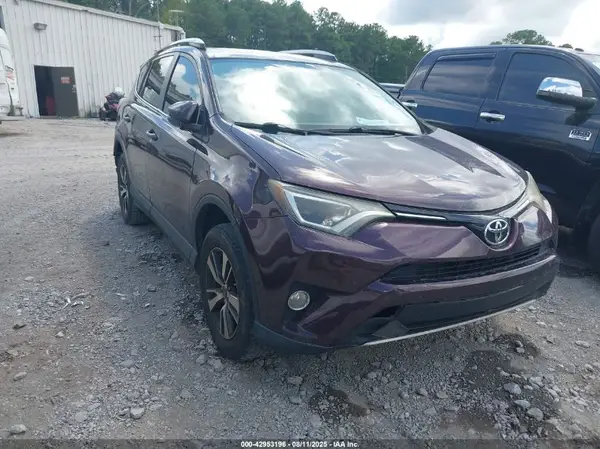 2T3WFREV8GW293475 2016 TOYOTA RAV 4 - Image 1