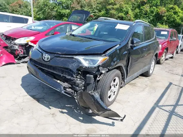 2T3WFREV8GW293749 2016 TOYOTA RAV 4 - Image 2