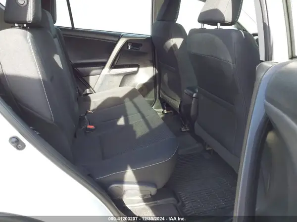 2T3WFREV8HW317906 2017 TOYOTA RAV 4 - Image 8