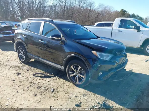 2T3WFREV8HW347794 2017 TOYOTA RAV 4 - Image 1