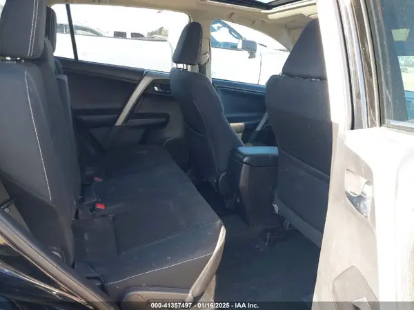 2T3WFREV8HW347794 2017 TOYOTA RAV 4 - Image 8