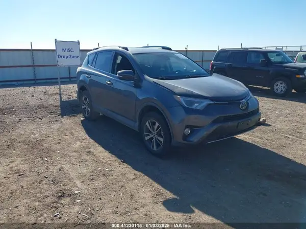 2T3WFREV8JW409815 2018 TOYOTA RAV 4 - Image 1