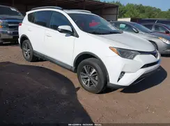 2T3WFREV8JW423617 2018 TOYOTA RAV 4