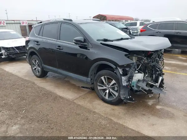 2T3WFREV8JW434875 2018 TOYOTA RAV 4 - Image 1