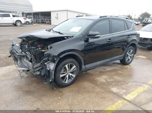 2T3WFREV8JW434875 2018 TOYOTA RAV 4 - Image 2
