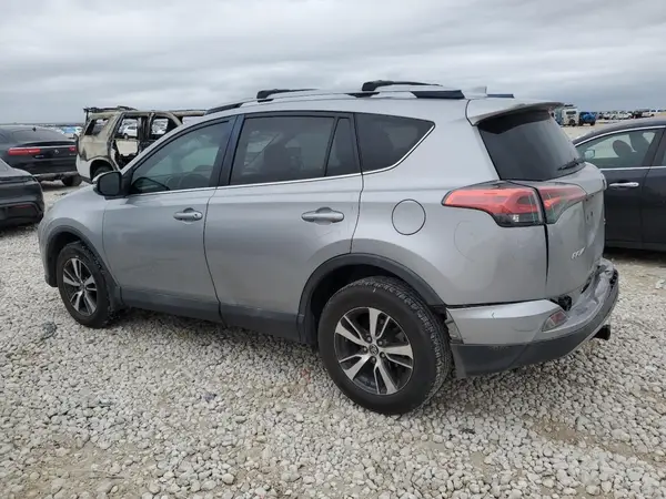 2T3WFREV8JW445262 2018 TOYOTA RAV 4 - Image 2