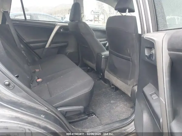 2T3WFREV8JW445861 2018 TOYOTA RAV 4 - Image 8