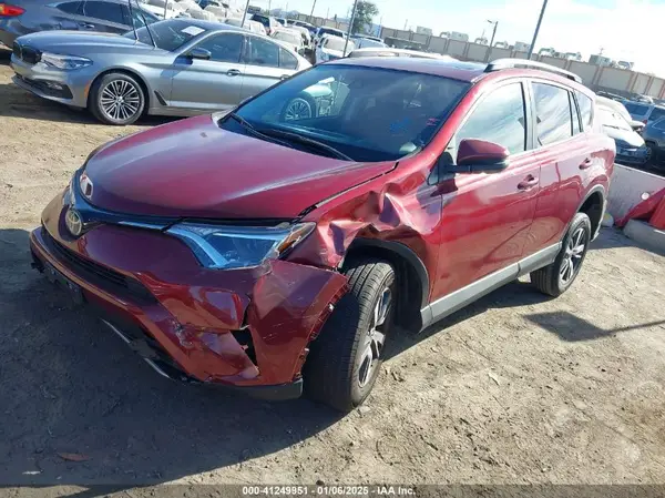 2T3WFREV8JW479086 2018 TOYOTA RAV 4 - Image 2