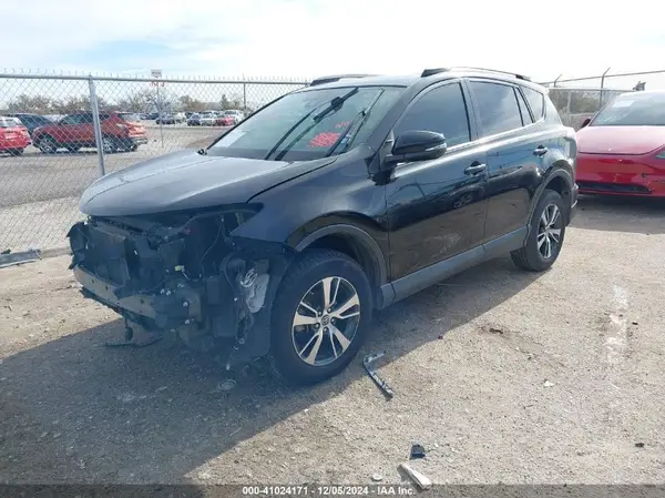 2T3WFREV8JW503788 2018 TOYOTA RAV 4 - Image 2