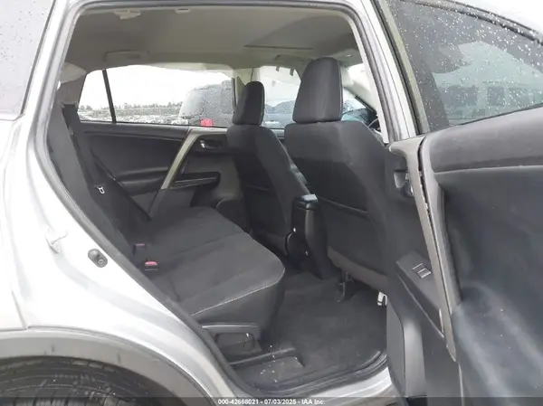 2T3WFREV8JW507842 2018 TOYOTA RAV 4 - Image 8