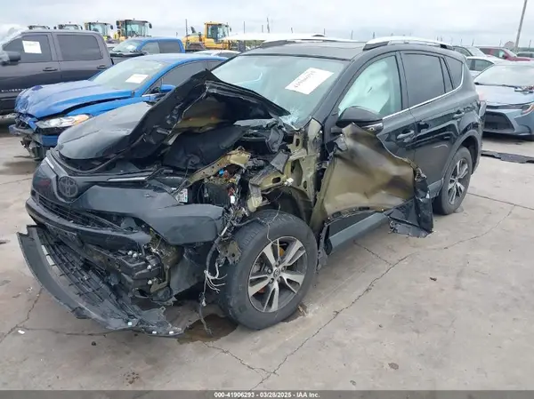 2T3WFREV9GW276278 2016 TOYOTA RAV 4 - Image 2