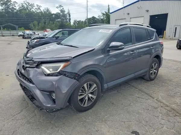 2T3WFREV9HW318112 2017 TOYOTA RAV 4 - Image 1