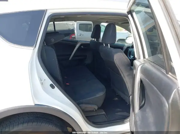 2T3WFREV9HW325058 2017 TOYOTA RAV 4 - Image 8
