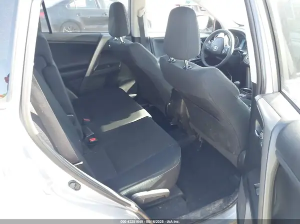 2T3WFREV9HW401653 2017 TOYOTA RAV 4 - Image 8