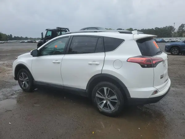 2T3WFREV9JW405921 2018 TOYOTA RAV 4 - Image 2