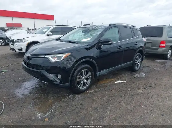 2T3WFREV9JW412755 2018 TOYOTA RAV 4 - Image 2